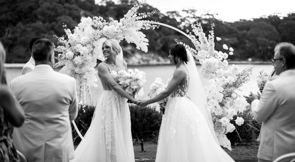 PEN·LIV Real Bride: Maddy & Samantha